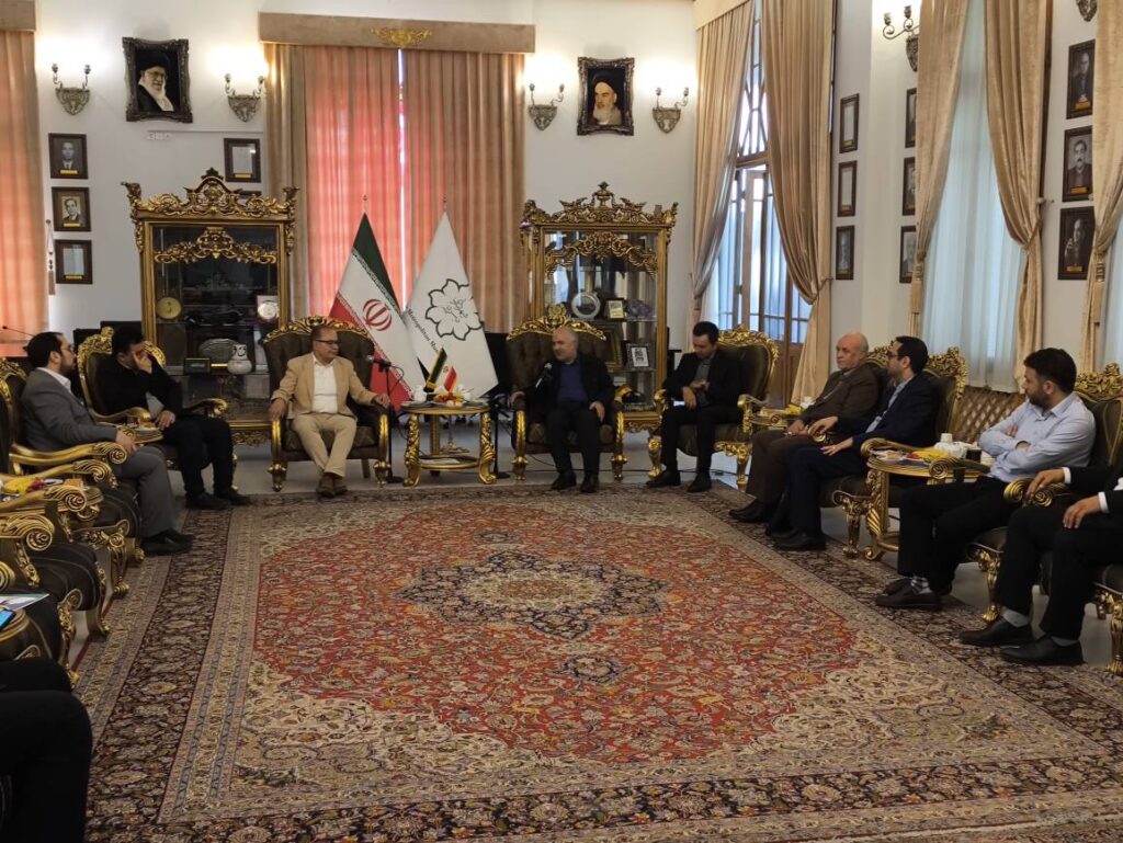 تقدیر از عملکرد نهاد مردمی رسالت در جهت توسعه وایجاد کاروکسب های خرد