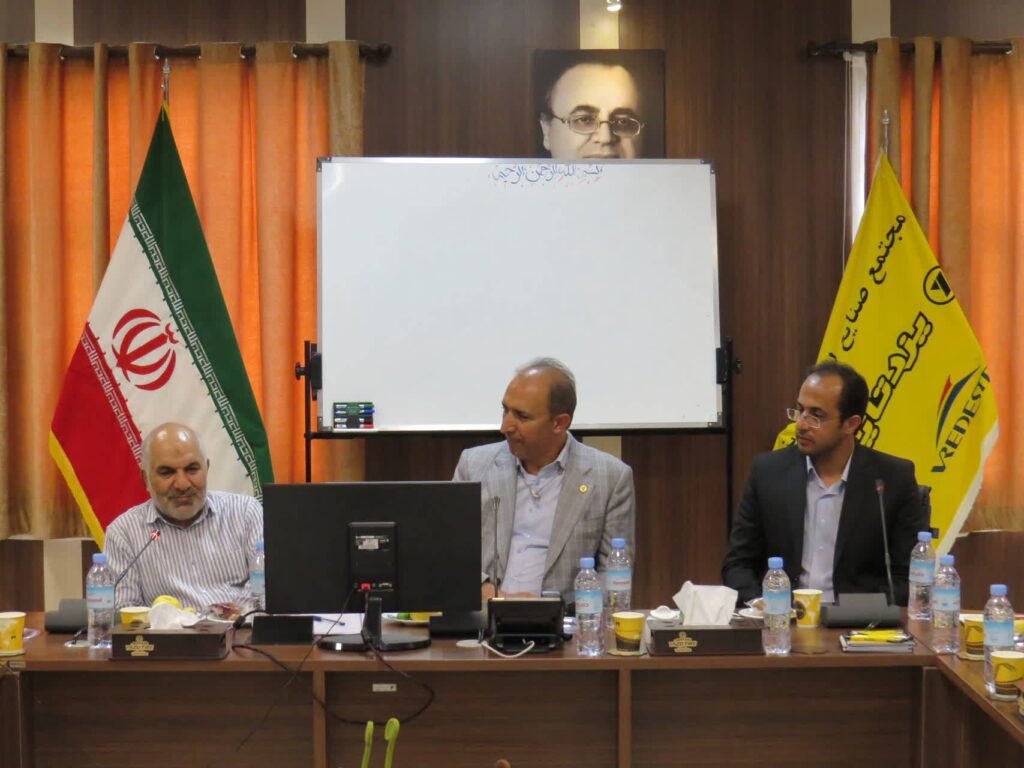 بازدید راهبر نهاد مردمی رسالت از شرکت صنایع لاستیک یزدتایر