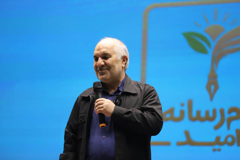 حضور راهبر نهاد مردمی رسالت در جام رسانه ای امید